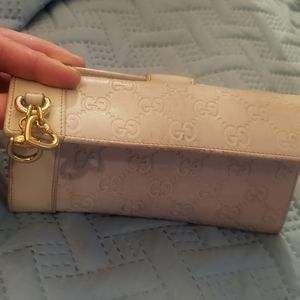 AUTHENTIC Cream Gucci Wallet